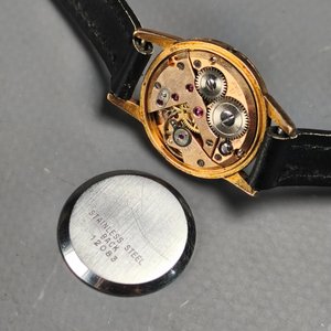 Reloj Suizo Vintage "Hagen" Enchapado en Oro con Malla de Cuero - imagen 7