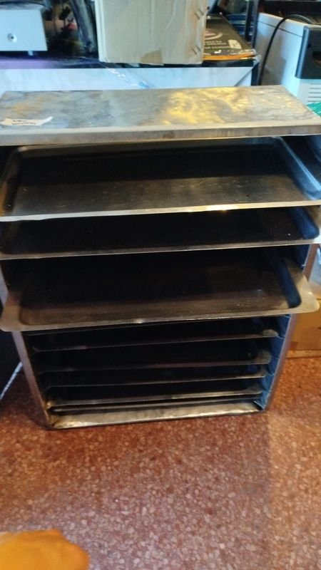 Lote anterior: Gavillar de 7 bandejas en buen estado