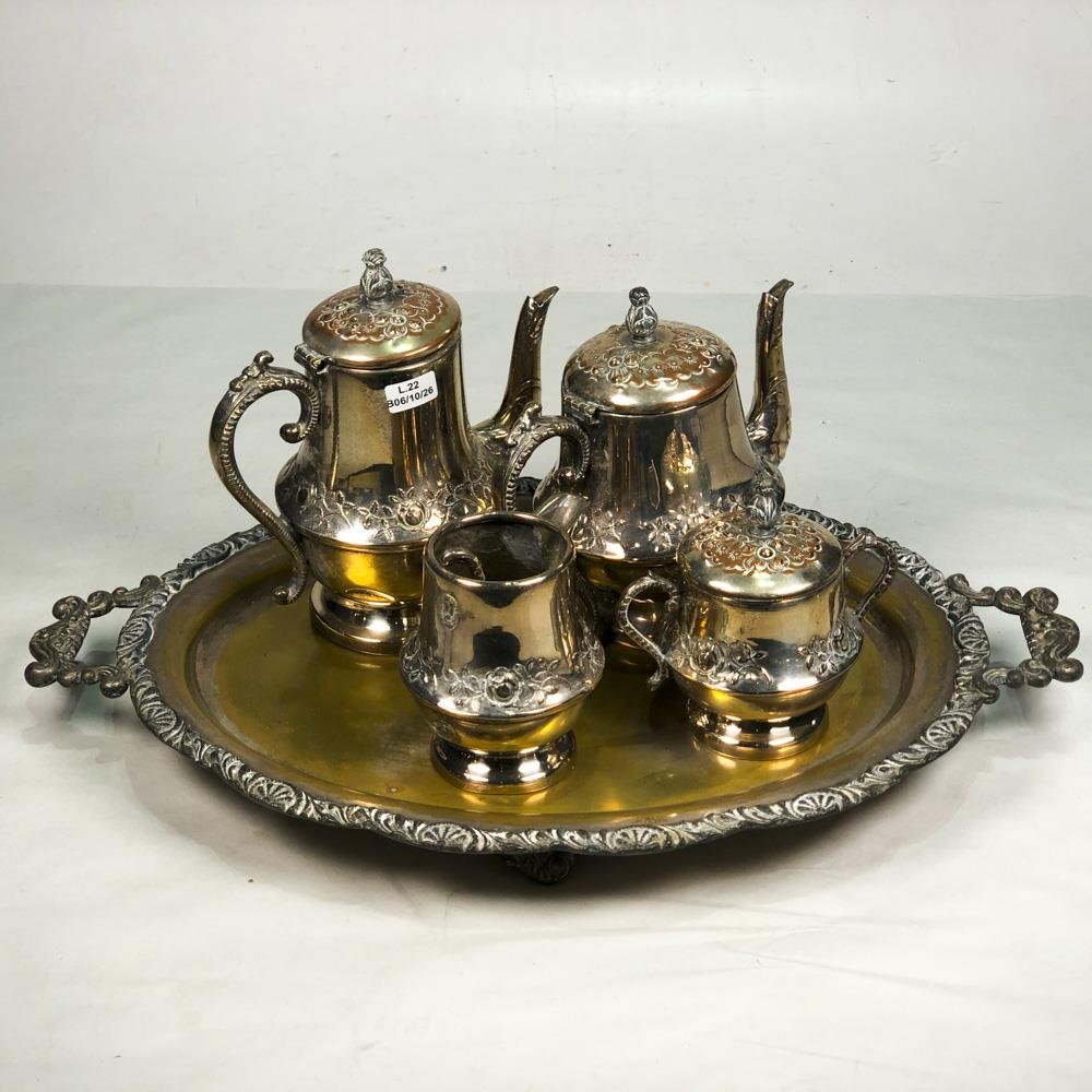 Juego de Té y Café Metálico con Bandeja Oval Labrada