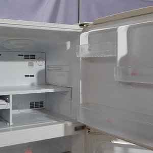 Heladera Panavox Blanca con Diseño de Naranjas - imagen 3