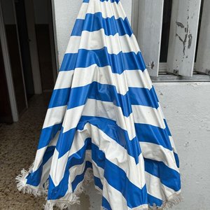 Sombrilla de Playa a Rayas Azules y Blancas con Funda Original - imagen 3