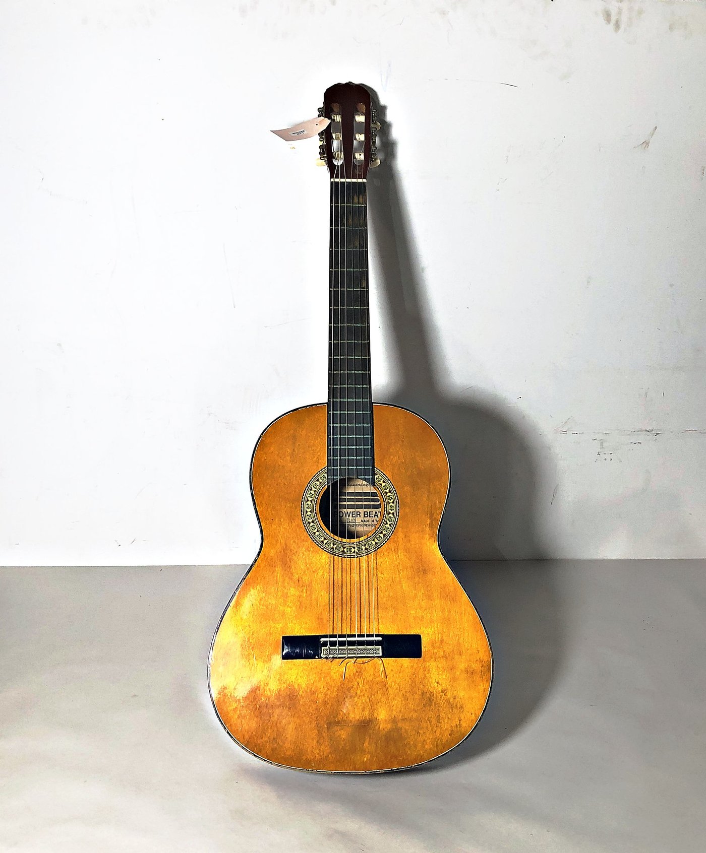 Guitarra Acústica Power Beat Seis Cuerdas