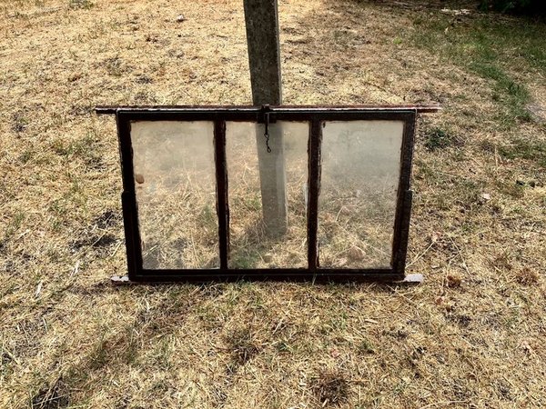 Puerta de Hierro con Marco Fijo y Vidrios - imagen 1