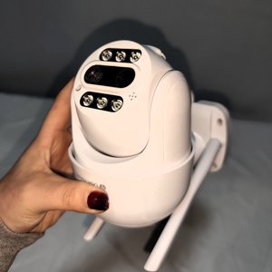 Cámara de Seguridad Wi-Fi Giratoria OdinWatch Dual Lens con Visión Nocturna y Audio - imagen 3