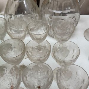 Juego de Cristalería Fina: Copas Verdes y Transparentes, Jarras y Decantador Val Saint Lambert - imagen 9