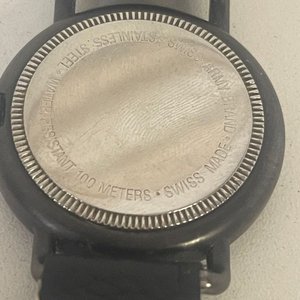 Reloj Swiss Army Negro Acero Cuarzo Caja 37mm Cuero Original - imagen 3