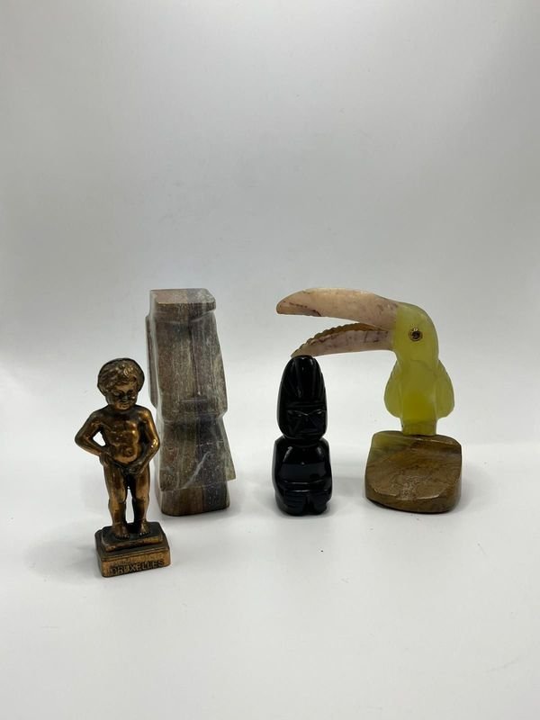 Figuras decorativas de piedra y bronce - imagen 1