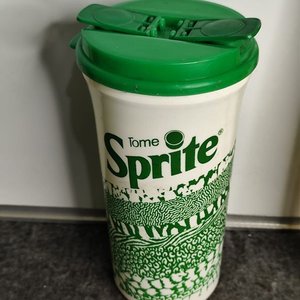 Vaso Grande Plástico Sprite con Tapa Verde - imagen 3