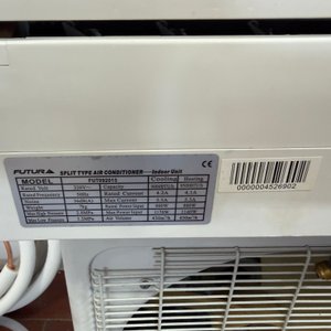 Aire Acondicionado Futura 9000 BTU con Control Remoto y Caños de Bronce - imagen 2