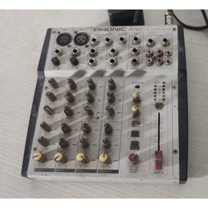 Lote anterior: Consola de Mezcla Phonic MU 802 Funcional