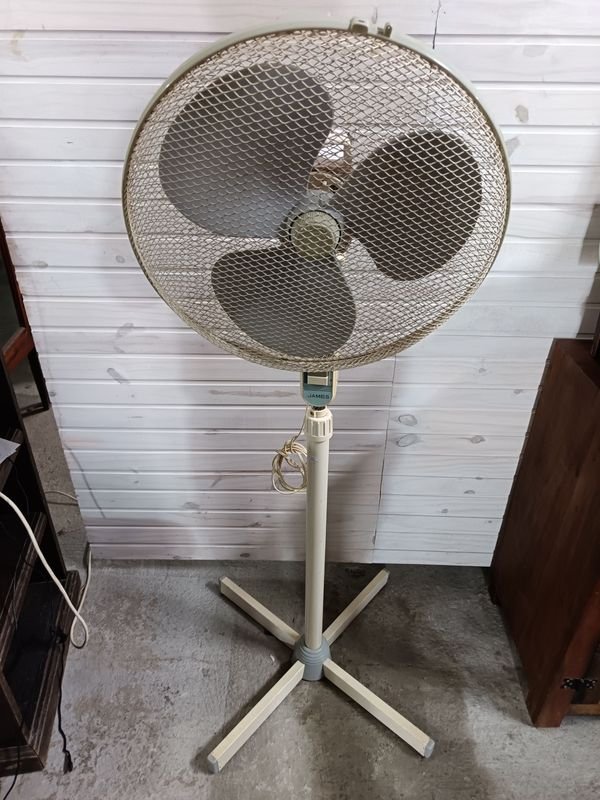 Ventilador de Pie James Blanco