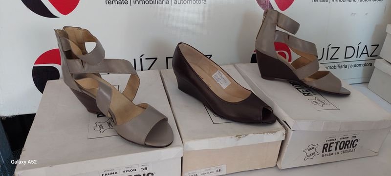 Lote anterior: Zapatos de tacón alto en cuero