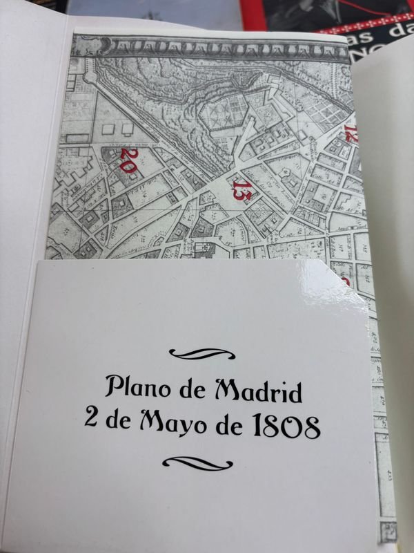 Colección de libros de historia y novela histórica - imagen 6