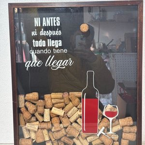 Lote anterior: Cuadro Decorativo Temático de Vino con Corchos y Frase