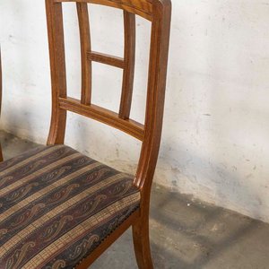 Juego de 4 Sillas Inglesas de Roble con Tapizado Rayado - imagen 3
