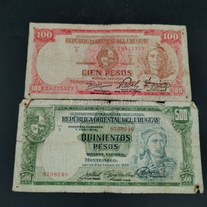 Lote siguiente: Billetes Uruguayos: 100 y 500 Pesos de 1939 y 1950