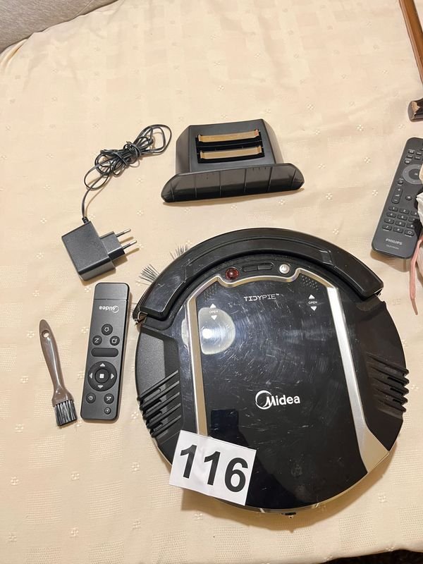 Lote siguiente: Aspiradora Robot Midea con Accesorios