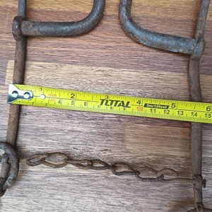 Antiguos Estribos de Hierro y Freno de Caballo con Cadena - imagen 6