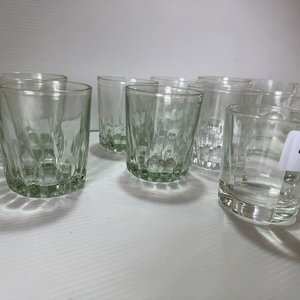 Lote de 12 Vasos de Vidrio Varios Diseños - imagen 3