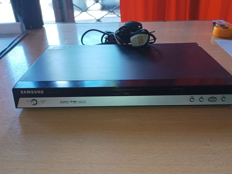 Lote siguiente: Samsung DVD Funcionando con Control