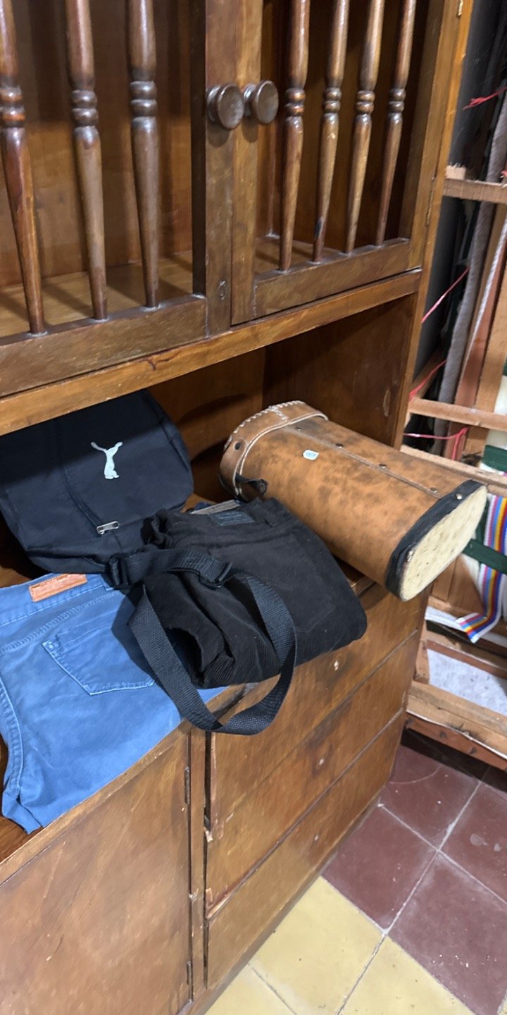 Lote anterior: Pantalones y Accesorios para Hombre