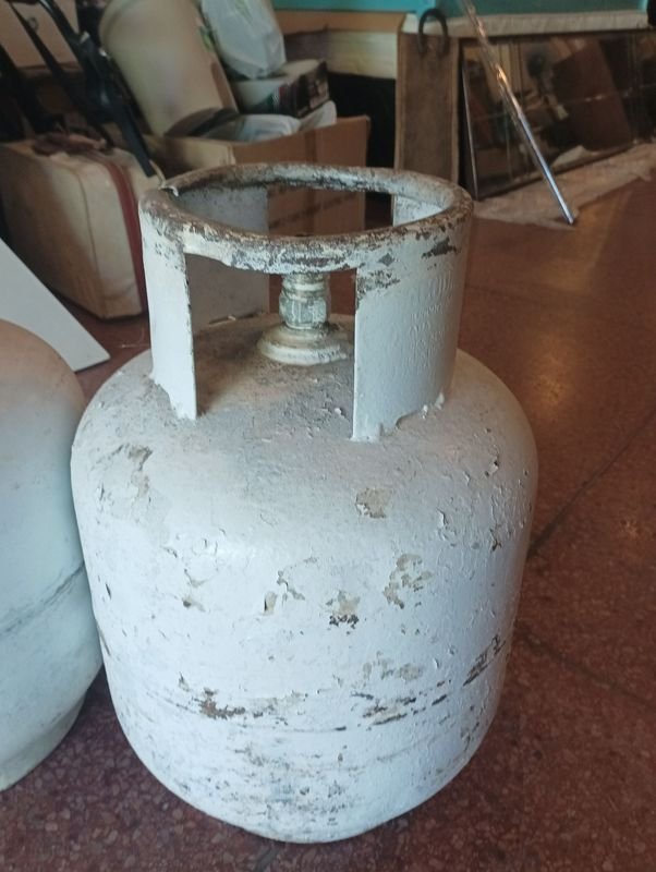 Tanques de Gas en Buena Condición - imagen 3