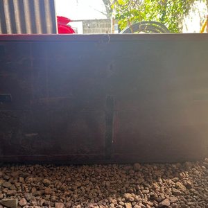 Baúl Antiguo de Madera con Herrajes de Hierro, Rojo, 85x44x50 cm - imagen 1