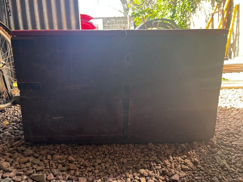 Baúl Antiguo de Madera con Herrajes de Hierro, Rojo, 85x44x50 cm