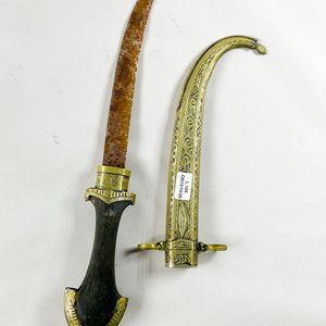 Daga Antigua con Hoja de 21 cm y Vaina Metálica Labrada - imagen 5