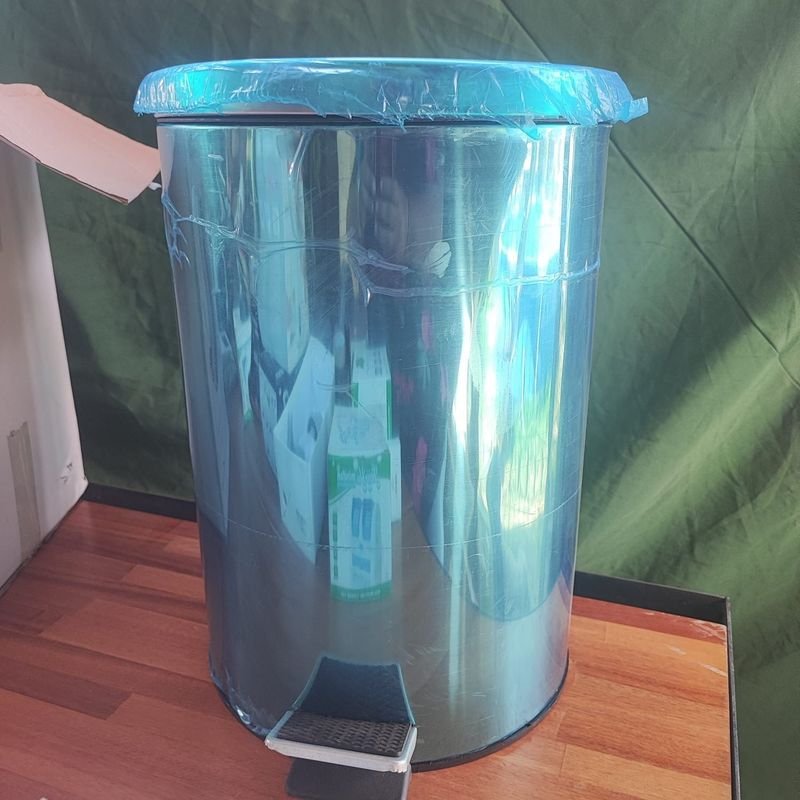 Papelera de 20L nueva en excelente condición - imagen 2