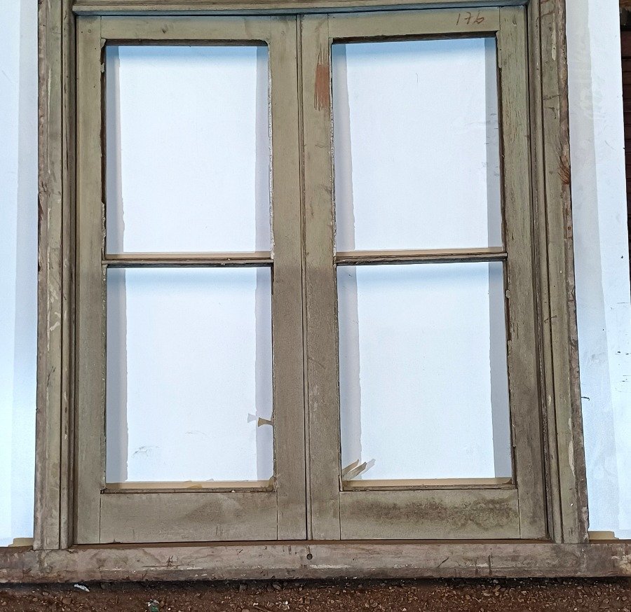 Ventana antigua de madera con marco carpanel - imagen 8