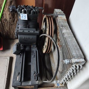 Motor de Compresor de Frío Antiguo - imagen 2