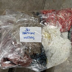 Lote anterior: Lote de Prendas Nuevas Sin Marca