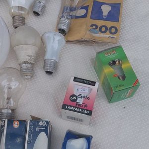 Lote de 25 Lamparitas Incandescentes y LED Varias Marcas - imagen 3