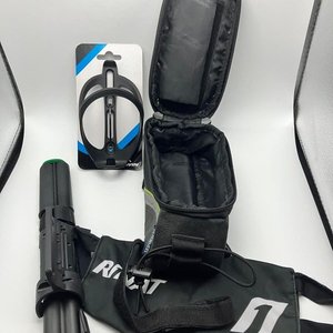 Lote de tres accesorios esenciales para bicicleta - imagen 2