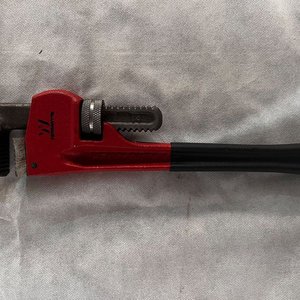 Llave de Caño Ferratamy N° 14 Roja y Negra - imagen 2
