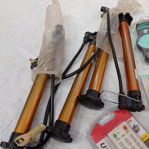 Lote de soportes de celulares en buen estado. - imagen 3