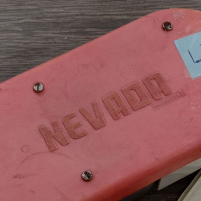 Máquina para hacer helados marca Nevada Metaloza, completa y en excelente estado - imagen 2