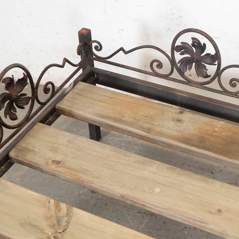 Item 2102018 - Image 1