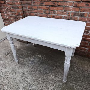 Mesa de Madera Maciza con Patas Torneadas Estilo Rústico - imagen 2