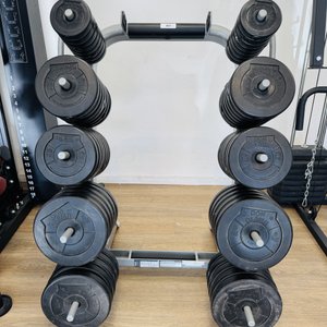 Lote anterior: Soporte Body Solid para Discos de Pesas con 44 Unidades
