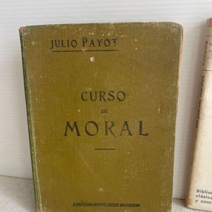 Lote anterior: Lote de 3 Libros de Moral y Fuerzas Morales