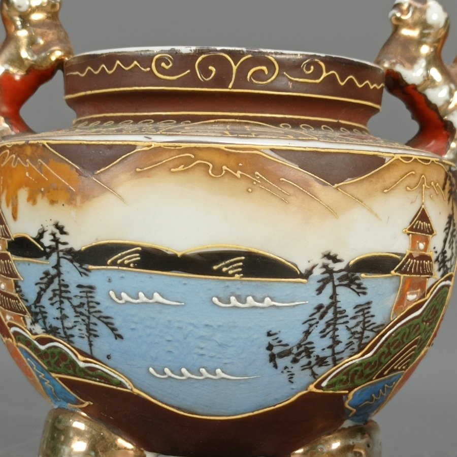 Incensario de porcelana japonesa Satsuma con decoración en relieve - imagen 6