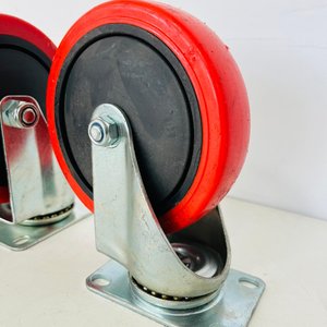 Lote de 3 Ruedas Giratorias Rojas y Bordo - 12 cm - imagen 2