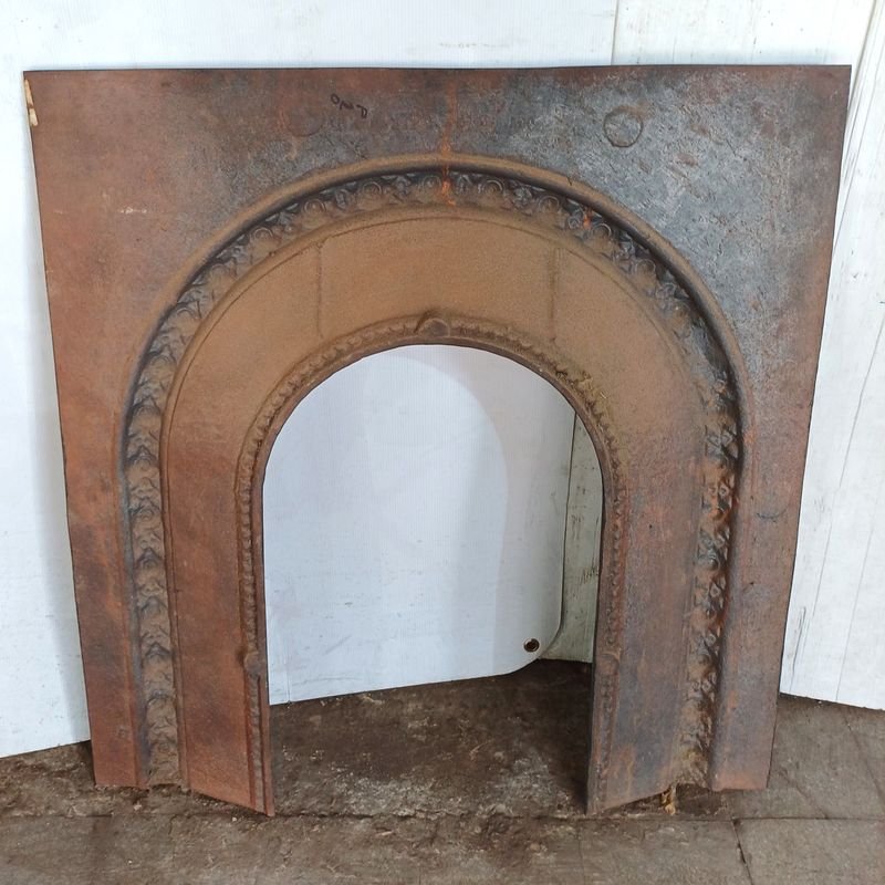 Frente de estufa de hierro fundido, diseño ornamental y arco - imagen 6