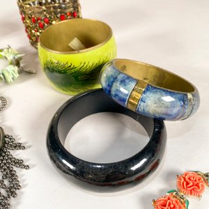 Lote Variado de Pulseras y Accesorios de Moda - imagen 2