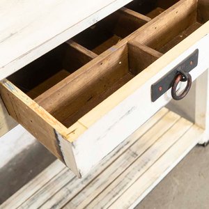 Mesa de Arrimo Blanca Patinada con Cajón y Detalles - imagen 3