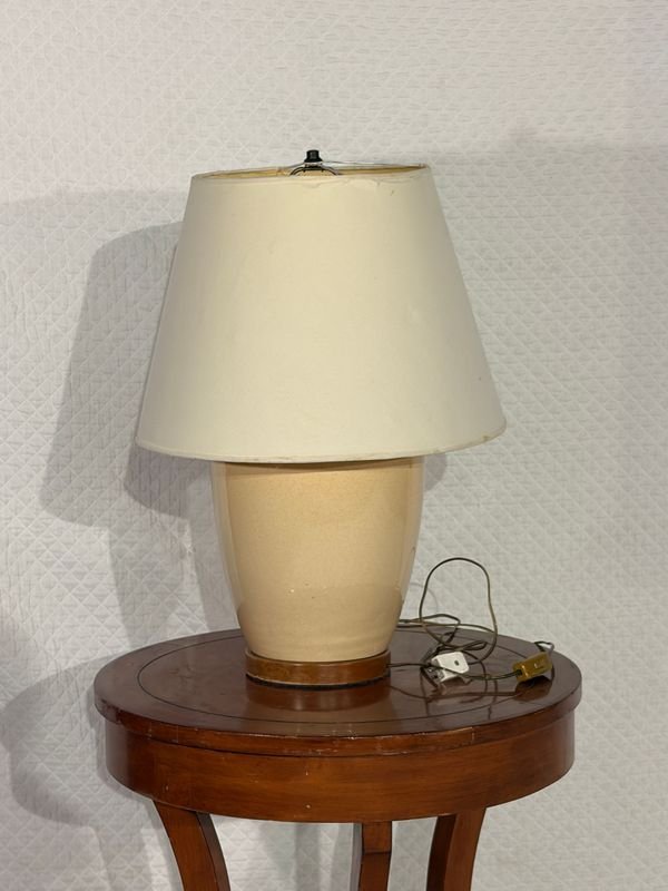 Lote de 2 Veladores con Base de Cerámica Esmaltada Beige
