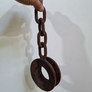 Juego Antiguo de Cadenas y Argollas de Hierro Forjado con Gancho - imagen 10