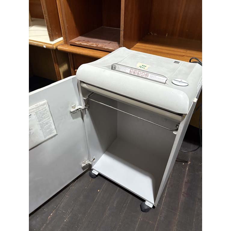 Item 2104658 - Image 1